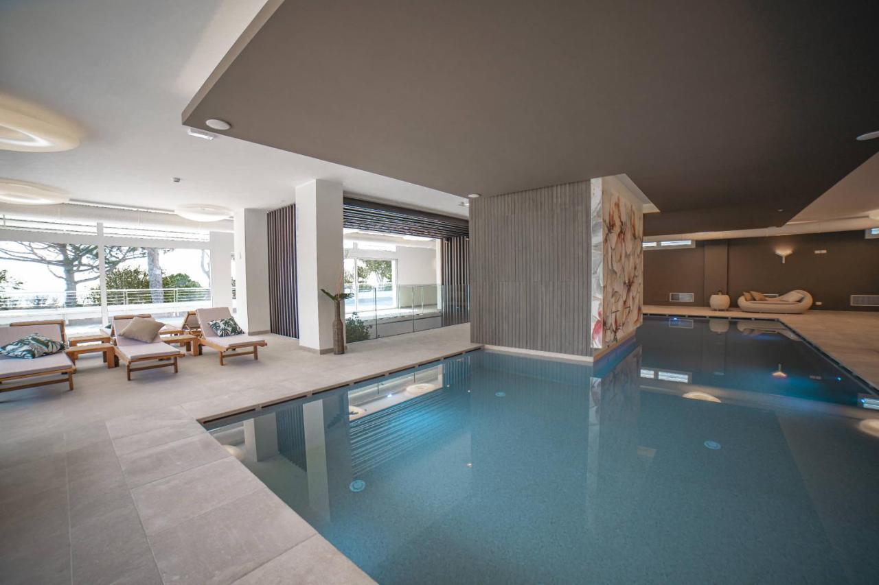 קוואלינו-טראפורטי The Green Park Hotel Wellnessspa & Restaurant מראה חיצוני תמונה