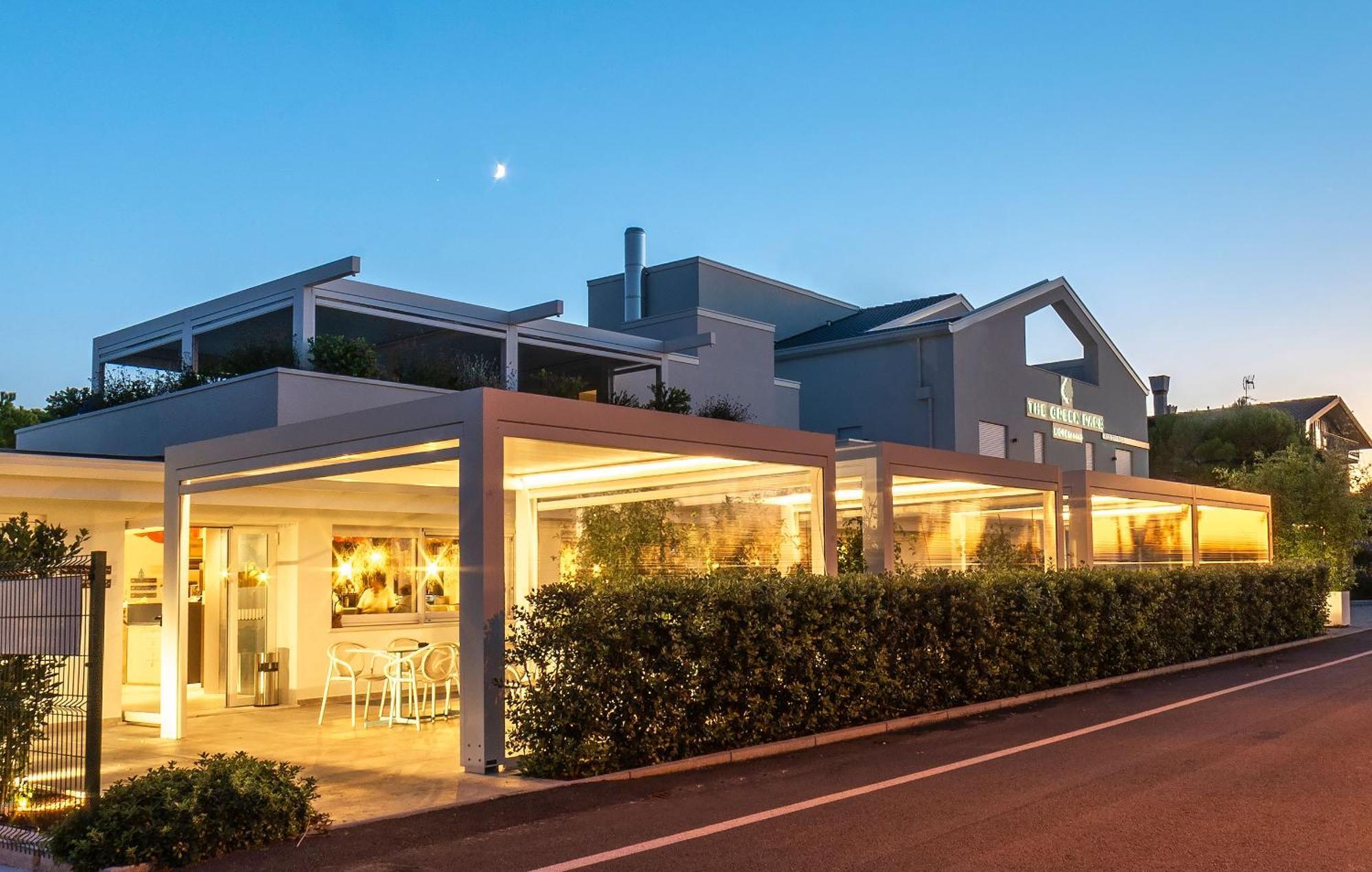 קוואלינו-טראפורטי The Green Park Hotel Wellnessspa & Restaurant מראה חיצוני תמונה