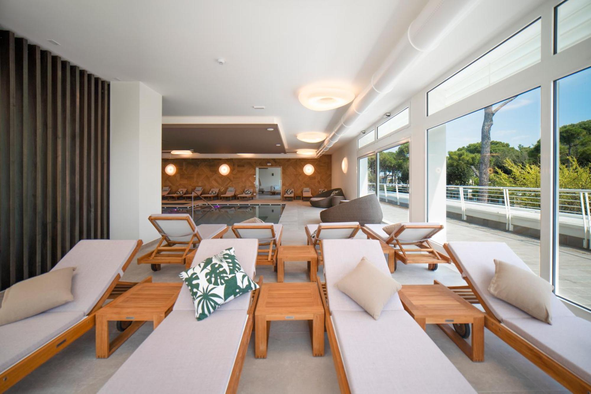 קוואלינו-טראפורטי The Green Park Hotel Wellnessspa & Restaurant מראה חיצוני תמונה