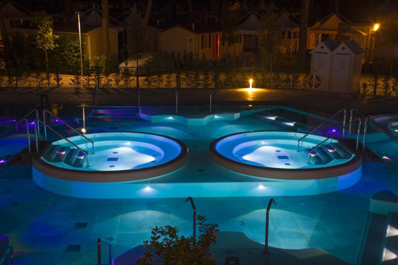 קוואלינו-טראפורטי The Green Park Hotel Wellnessspa & Restaurant מראה חיצוני תמונה