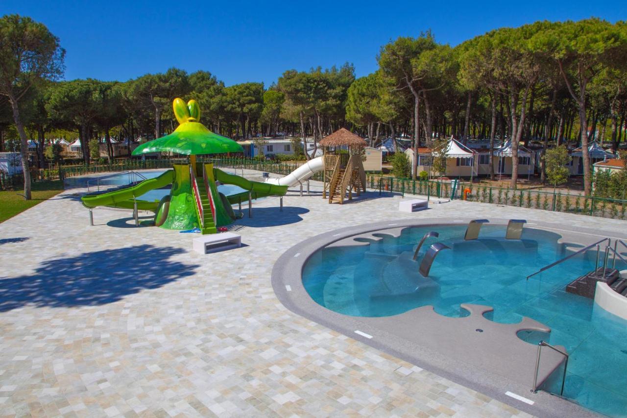 קוואלינו-טראפורטי The Green Park Hotel Wellnessspa & Restaurant מראה חיצוני תמונה